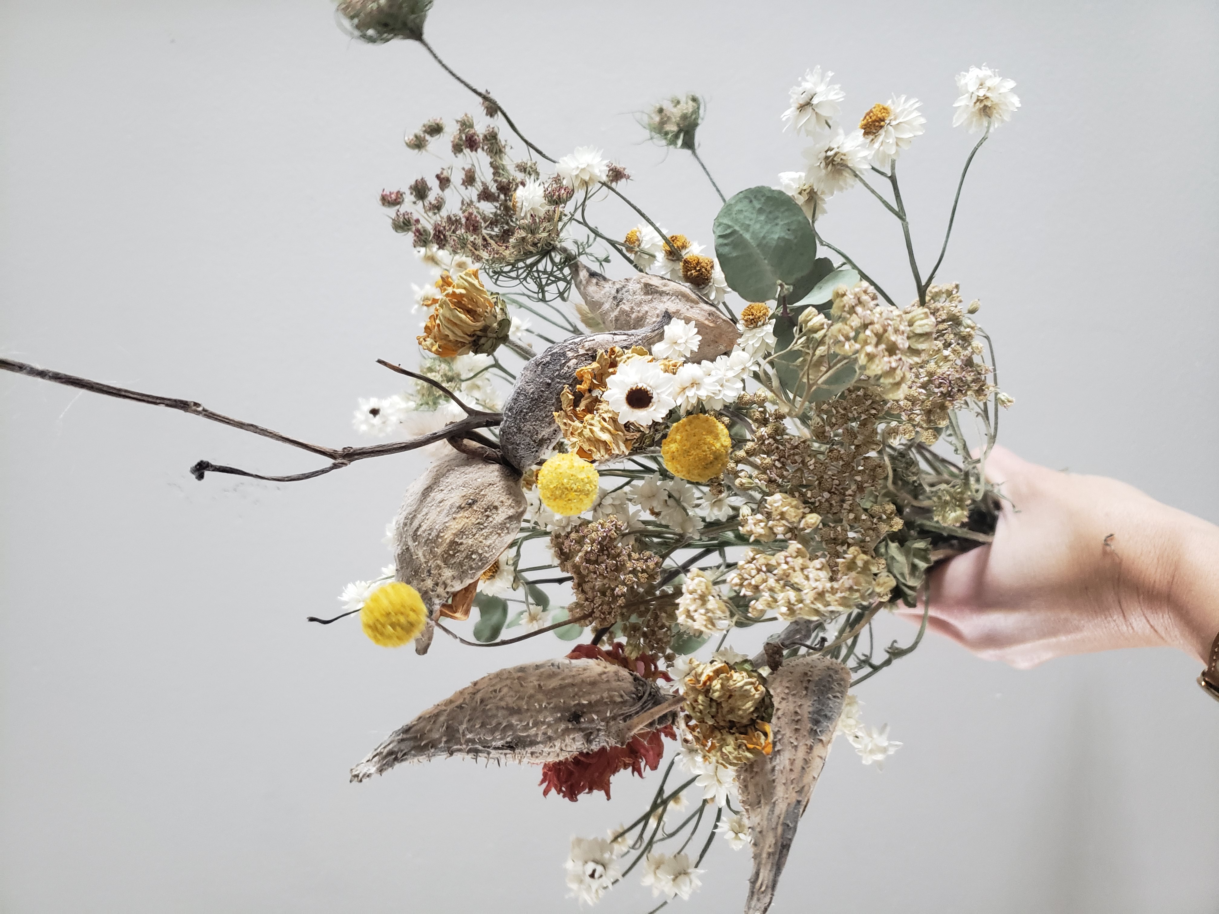 dried flower arrangements